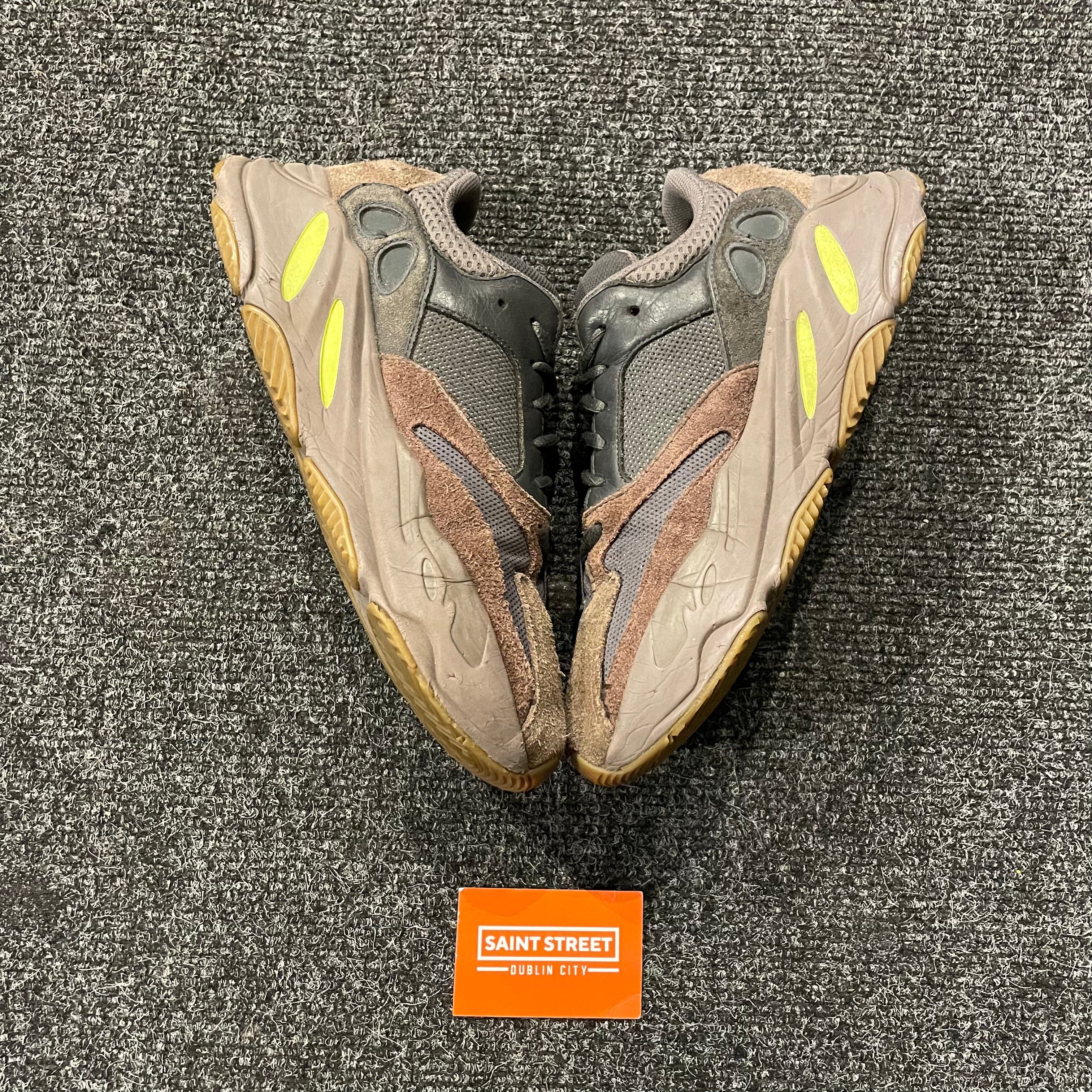 Yeezy 700 Adidas X Yeezy 700 'Mauve'