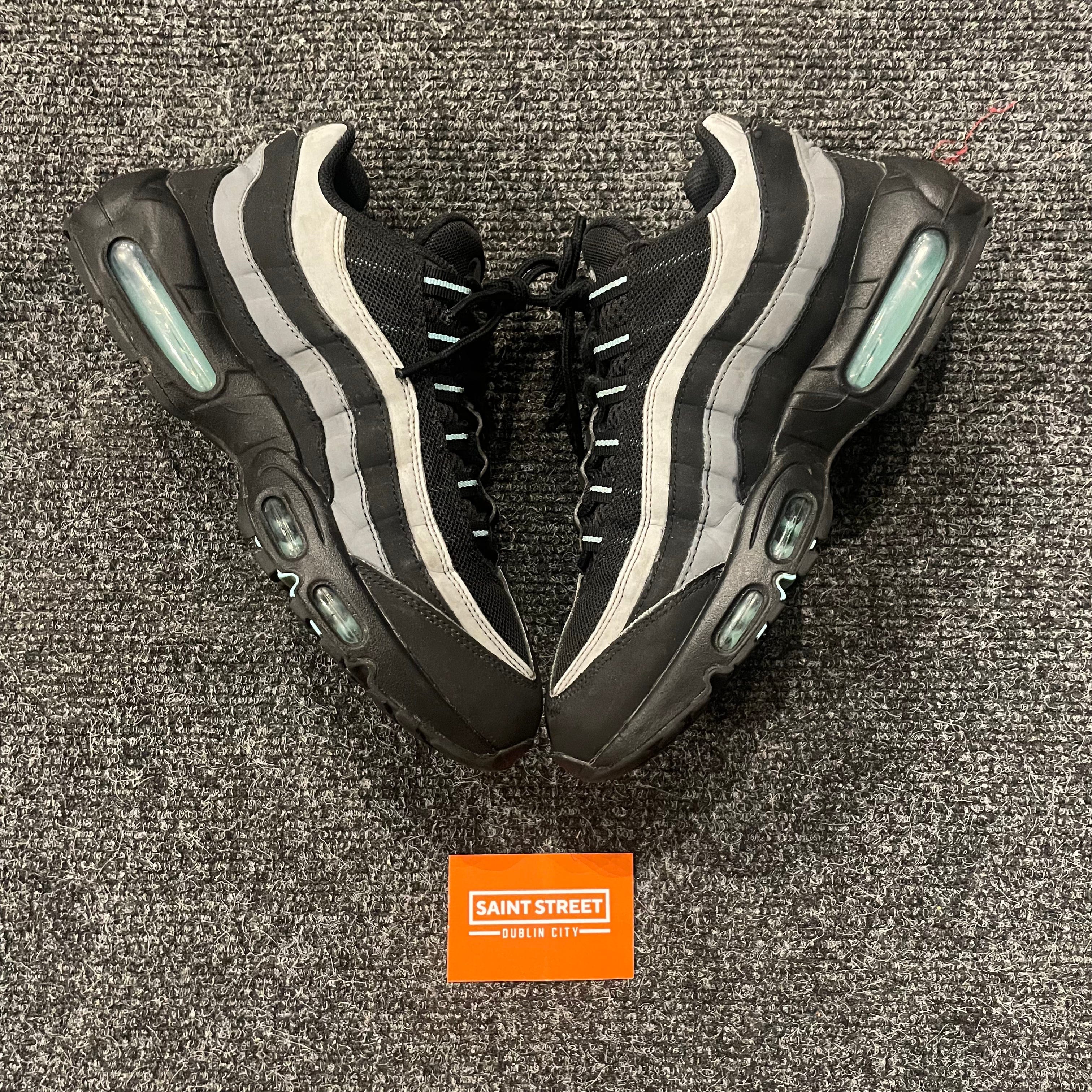 Nike Air Max 95 'Aurora'
