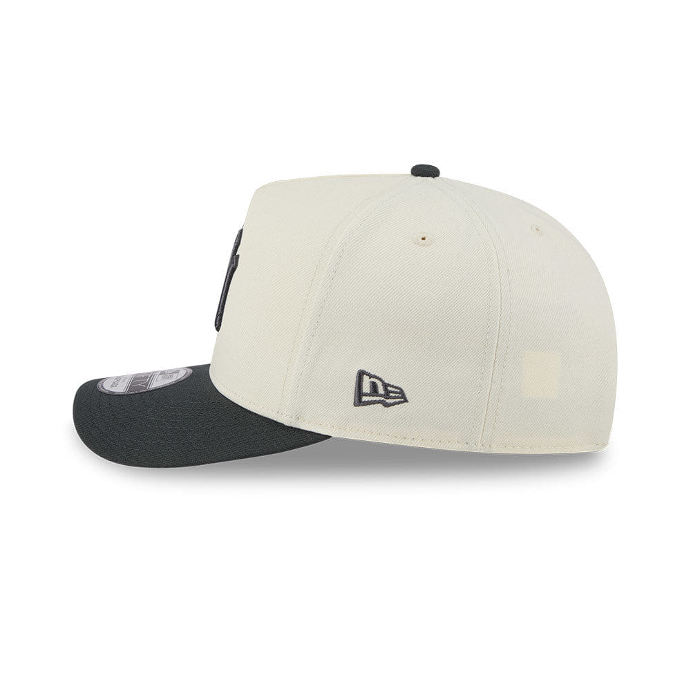 New Era N.Y Yankees 9Fifty SnapBack Cap (Cream/Graphite)