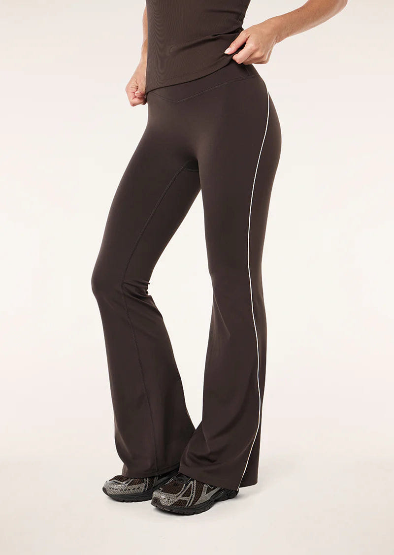 P.E NATION Preview Piping Legging (Coffee)