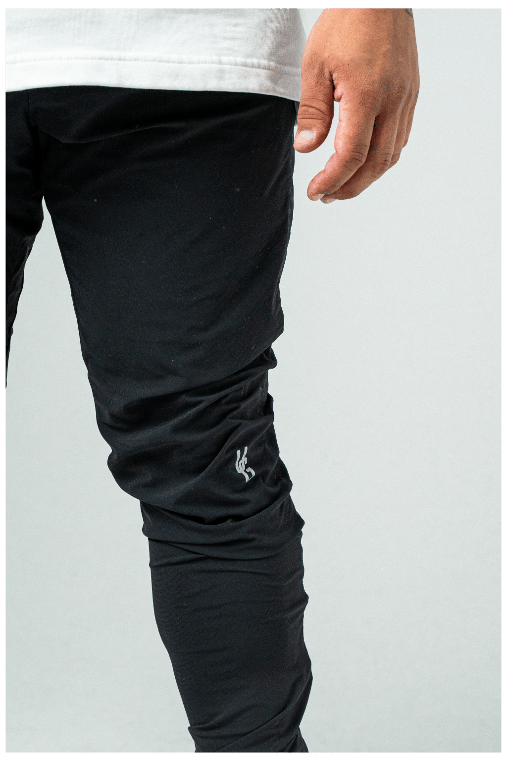 UNDRGROUND Ultralight Performance Joggers (Black)
