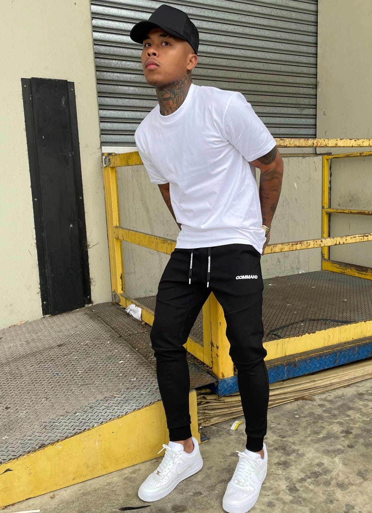 COMMAND Daily Track Pants (Black)