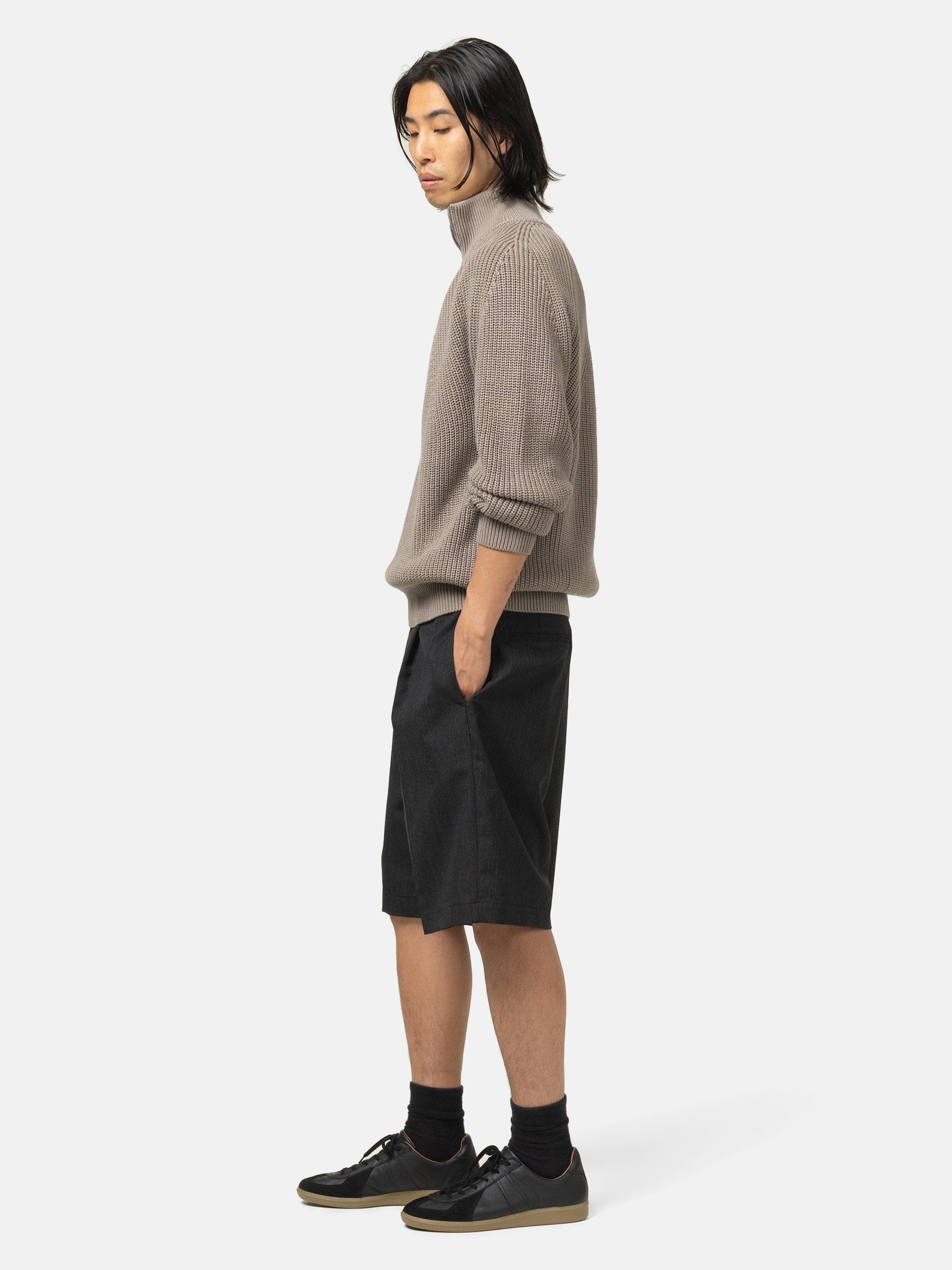 Batoner Summer Wool One Tuck Shorts Charcoal