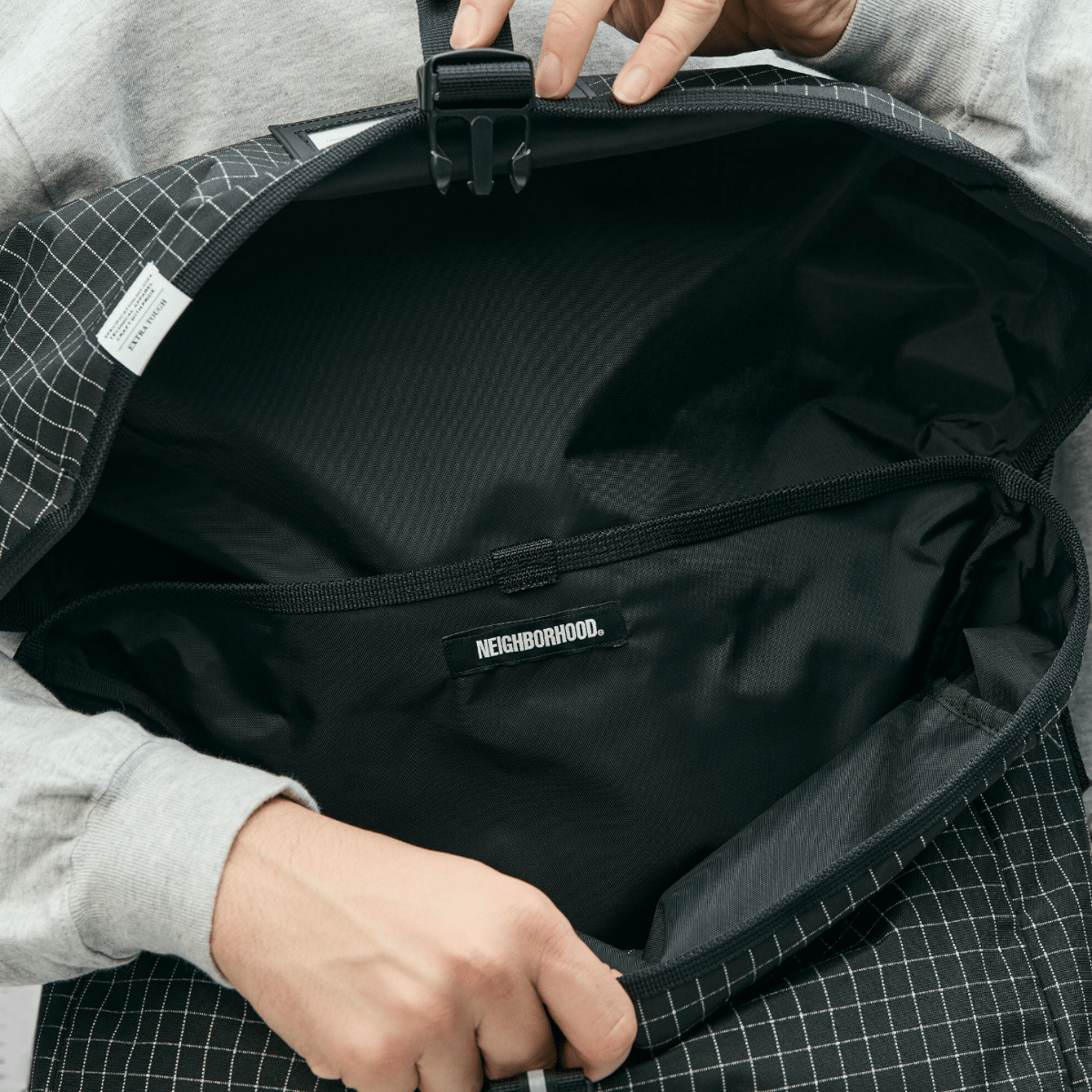 Neighborhood Reflective Messenger Bag - Black