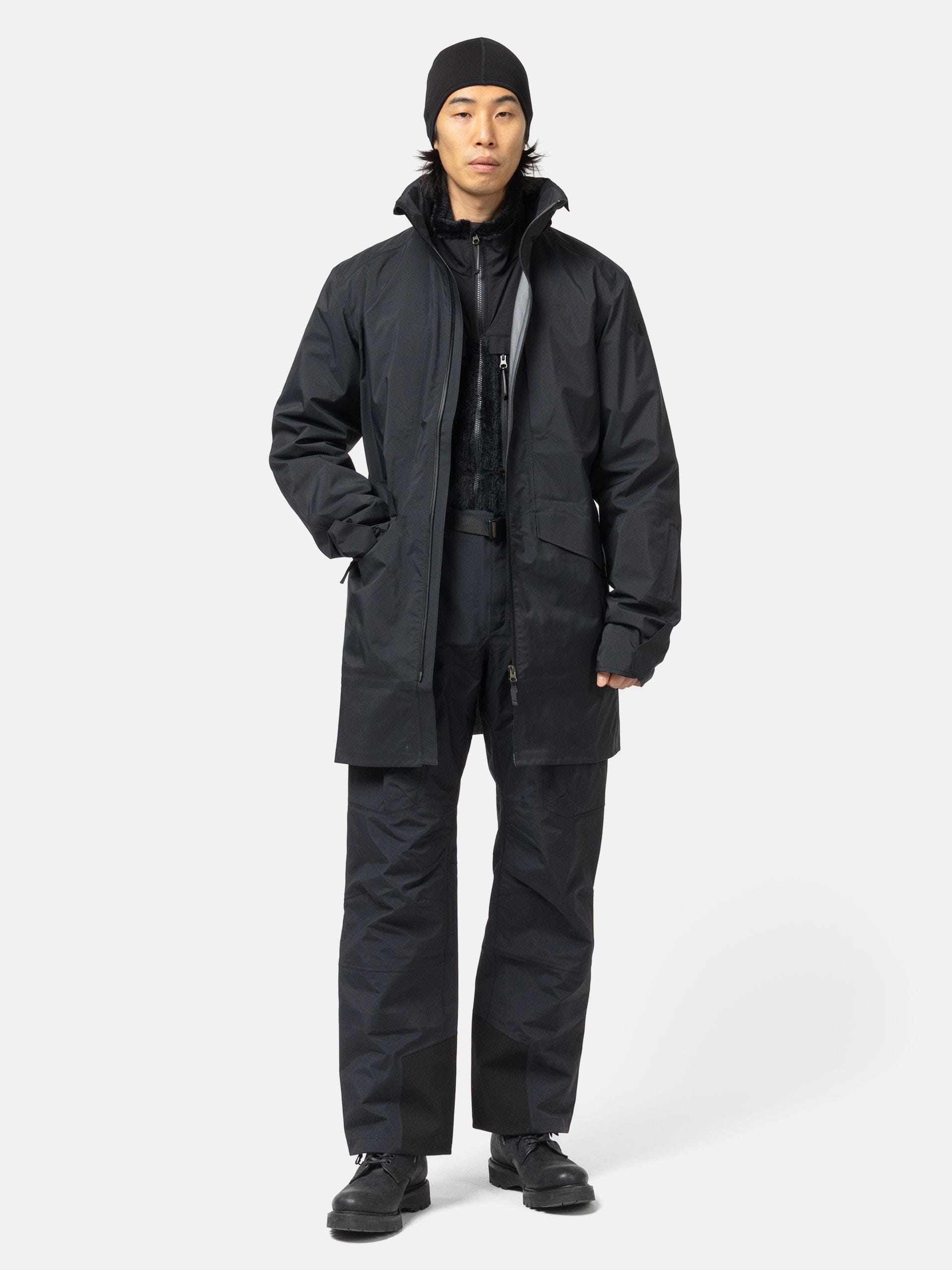 Tilak Shield Coat GTX Caviar Black