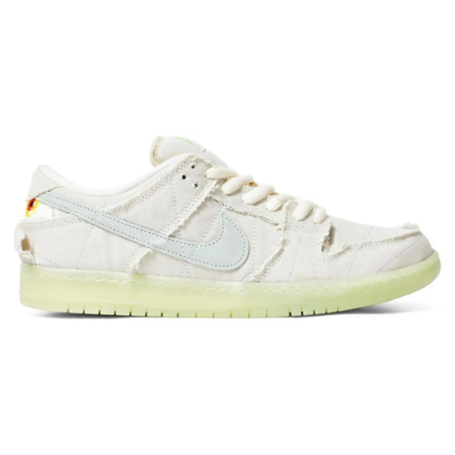 Nike SB Dunk Low Mummy DM0774 111