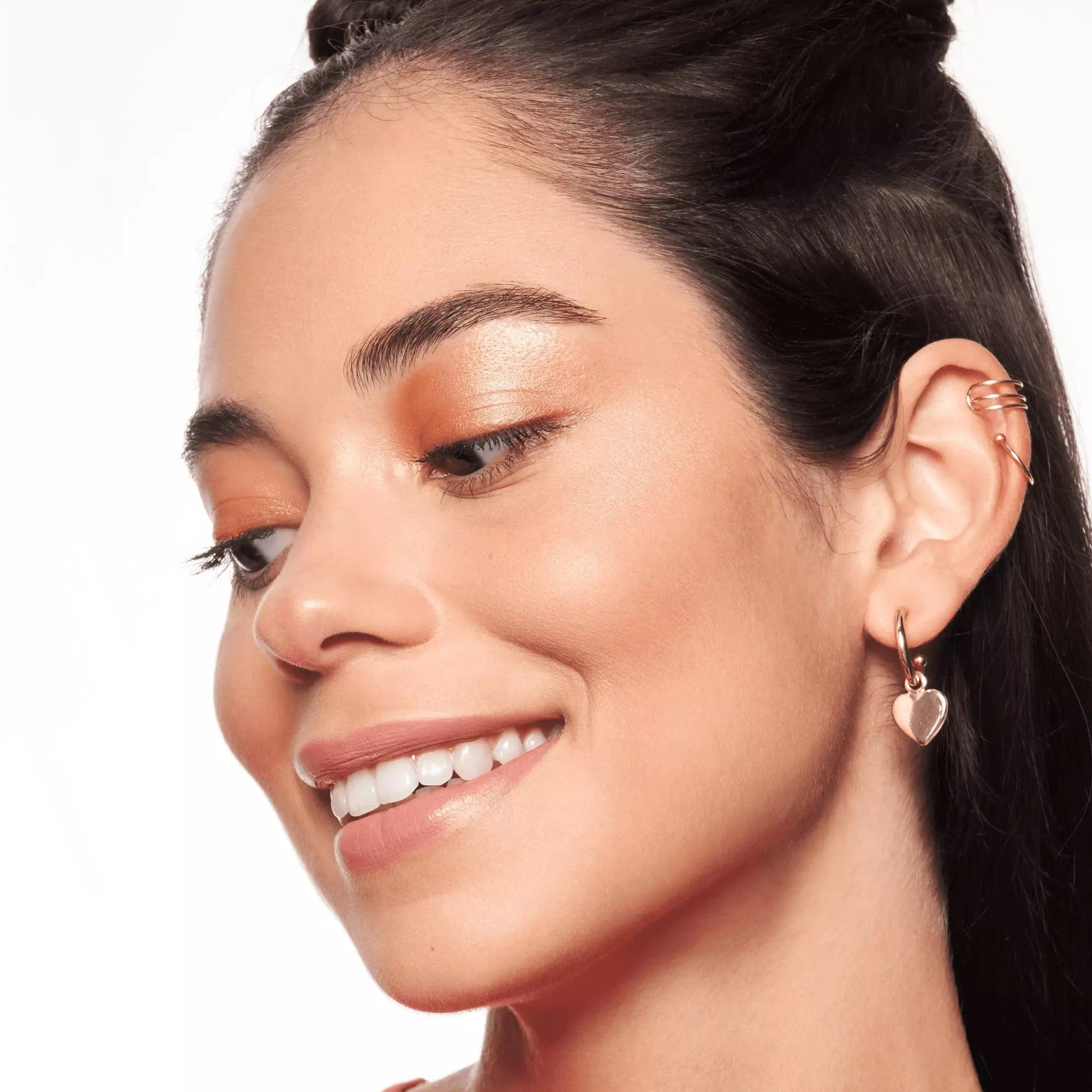 Essence Baby Got Glow Liquid Highlighter - 30 Breezy Bronze