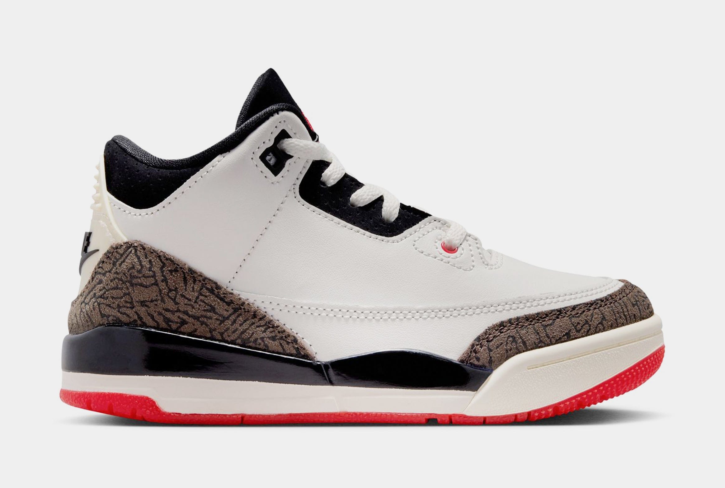 Air Jordan 3 Retro Sail and University Red Preschool Lifestyle Shoes (Sail/Black/University Red/Pale Ivory)