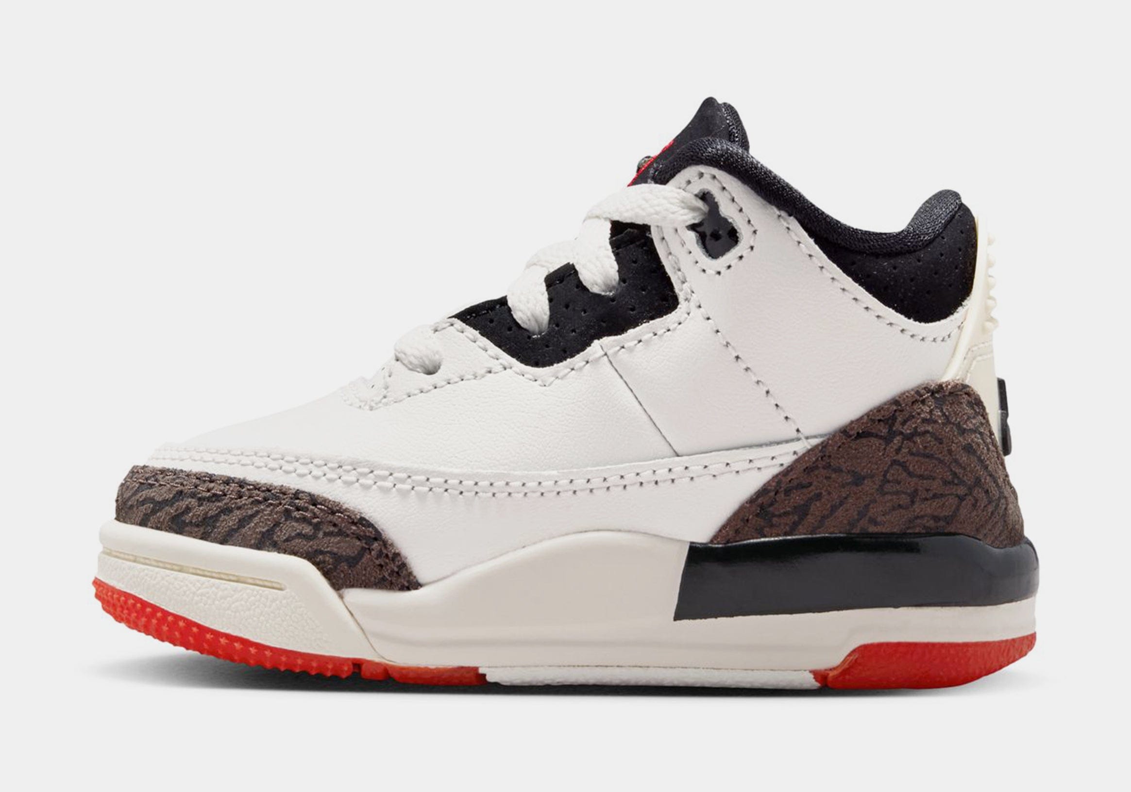 Air Jordan 3 Retro Sail and University Red Infant Toddler Lifestyle Shoes (Sail/Black/University Red/Pale Ivory)