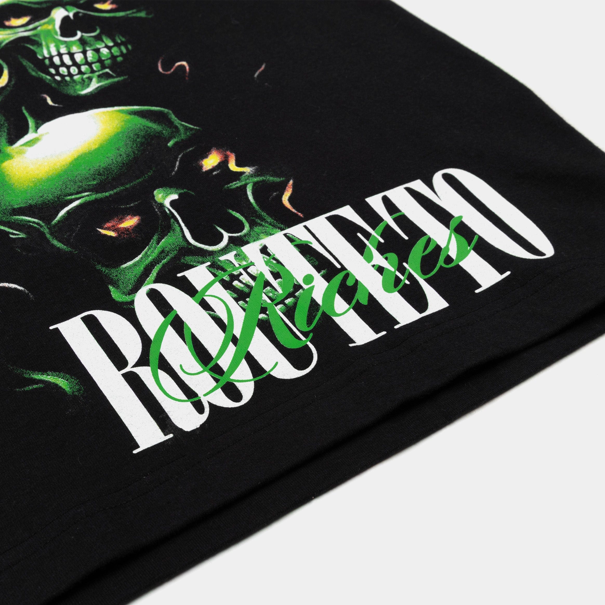 ROUTE TO RICHES Green Skulls Men Short Sleeve Shirt (Black/Green)
