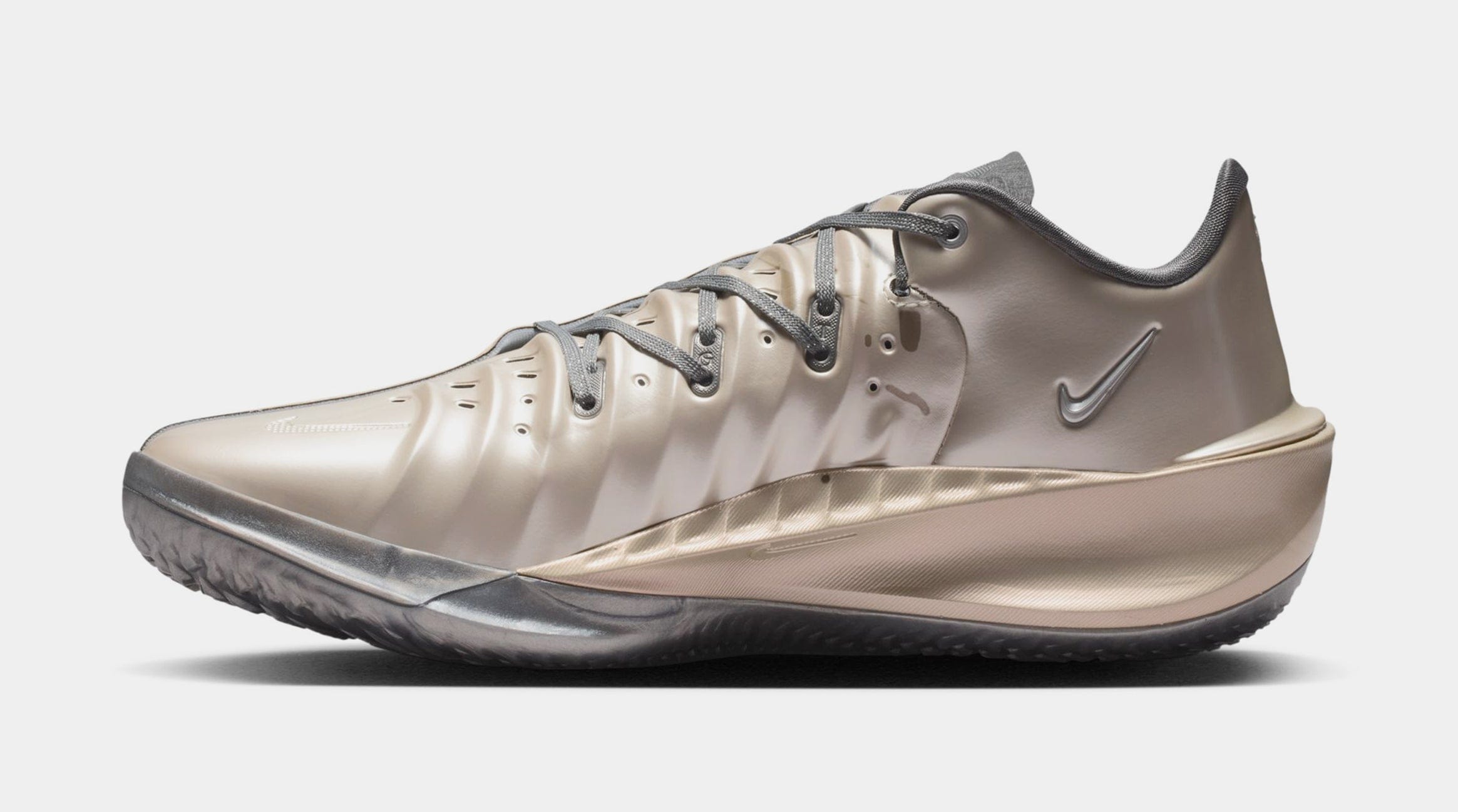 Nike G.T. Cut 4 Rob Dilingham Mens Basketball Shoes (Metallic Silver/Iron Grey)