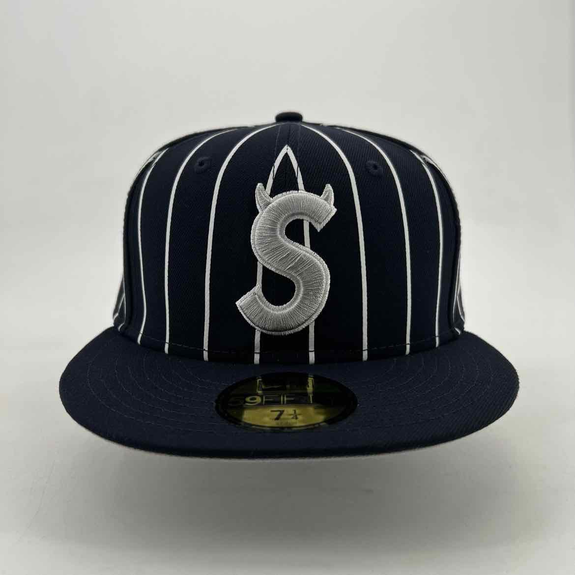 Supreme Fitted Hat "DEVIL S LOGO" New Navy Size 7 1/4