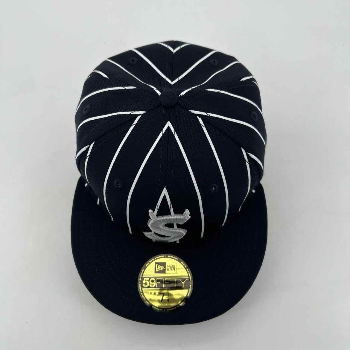 Supreme Fitted Hat "DEVIL S LOGO" New Navy Size 7 1/4