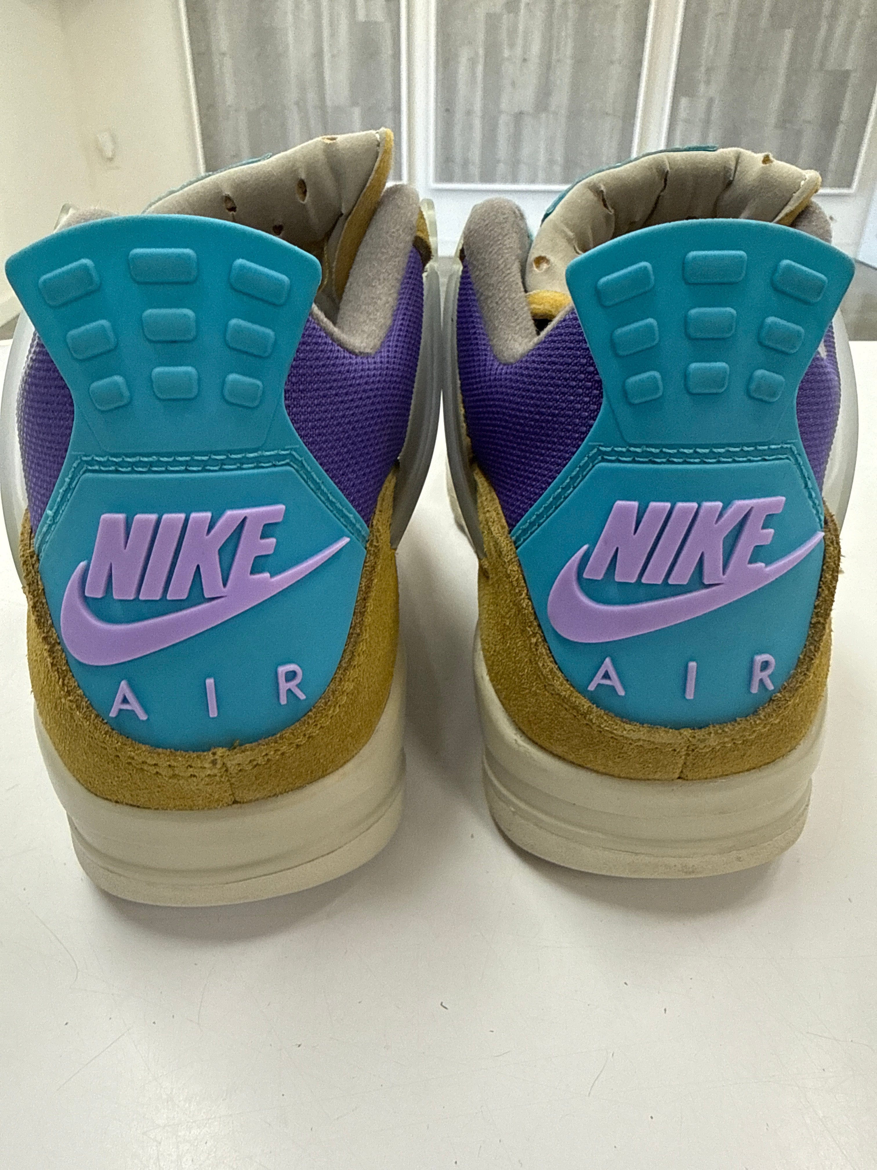 AIR JORDAN 4 DESERT MOSS - SIZE 8 (WORN) - SUPER CLEAN