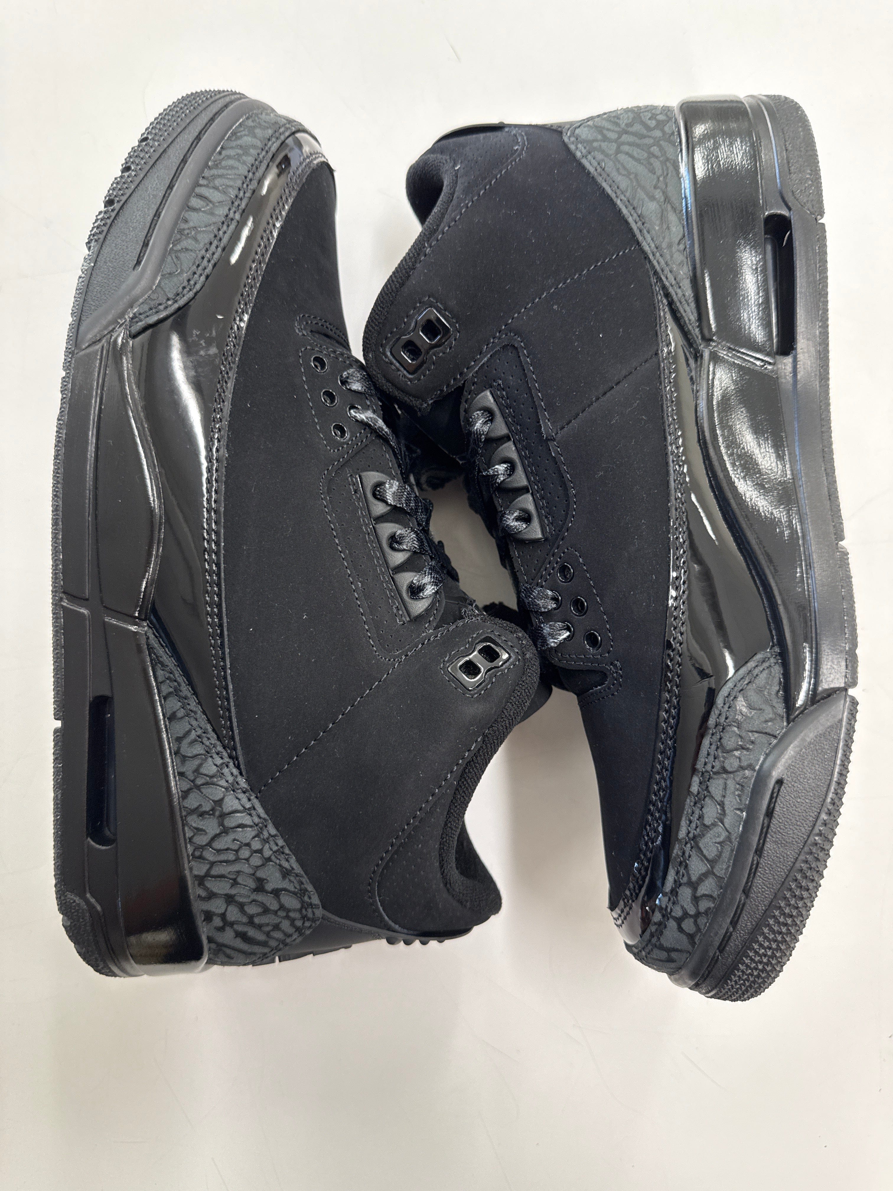 AIR JORDAN 3 BLACK CAT 2025 - SIZE 8 (WORN)
