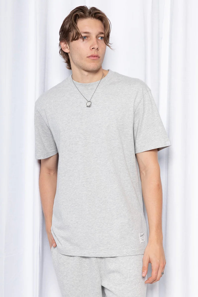 Mitchell & Ness Premium Essential T-shirt Grey