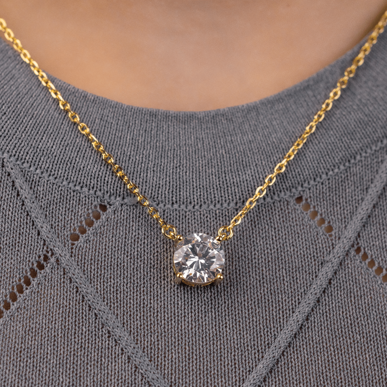 GLD PROMO - WOMEN Floating Gemstone Necklace