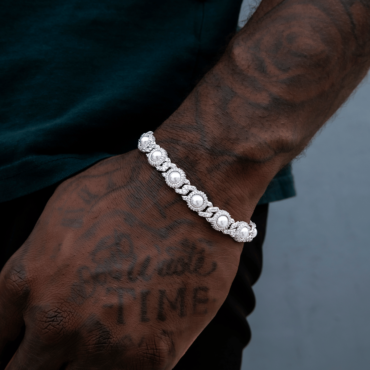 GLD PROMO 10mm Iced Halo Cuban Bracelet with Pearls in White Gold