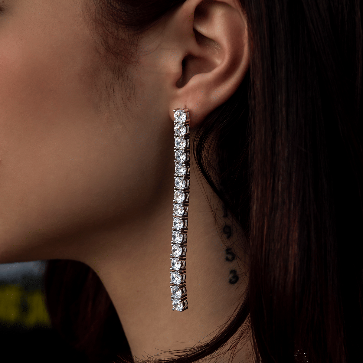 GLD PROMO - WOMEN Round Cut Stone Drop Earrings
