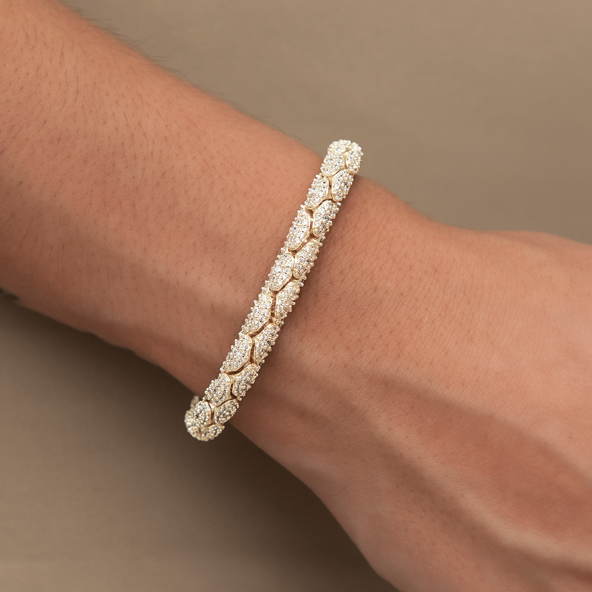 GLD PROMO - WOMEN Diamond Pave Snake Link Bracelet in Yellow Gold-6mm
