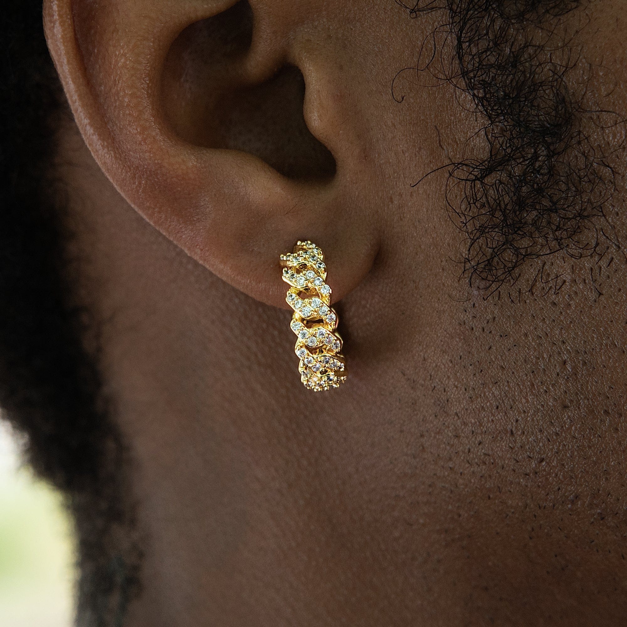 GLD Men Huggie Diamond Prong Hoop Earrings in Yellow Gold