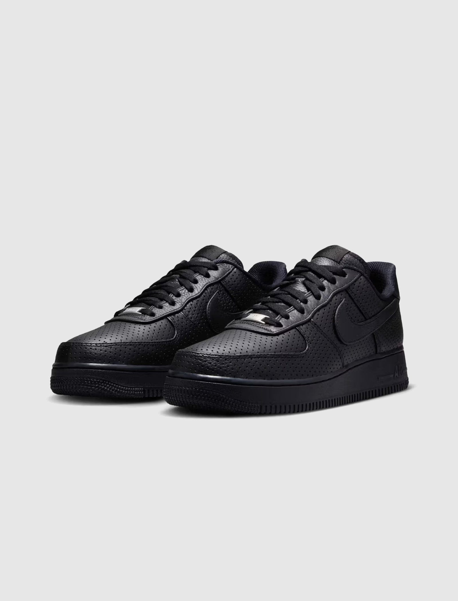Nike AIR FORCE ONE LOW SP "PERFORATED BLACK"