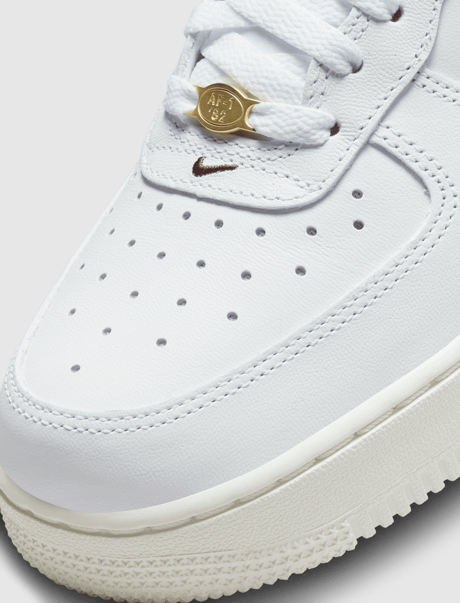 Nike WOMEN'S AIR FORCE 1 '07 PRM LOW "JEWEL"