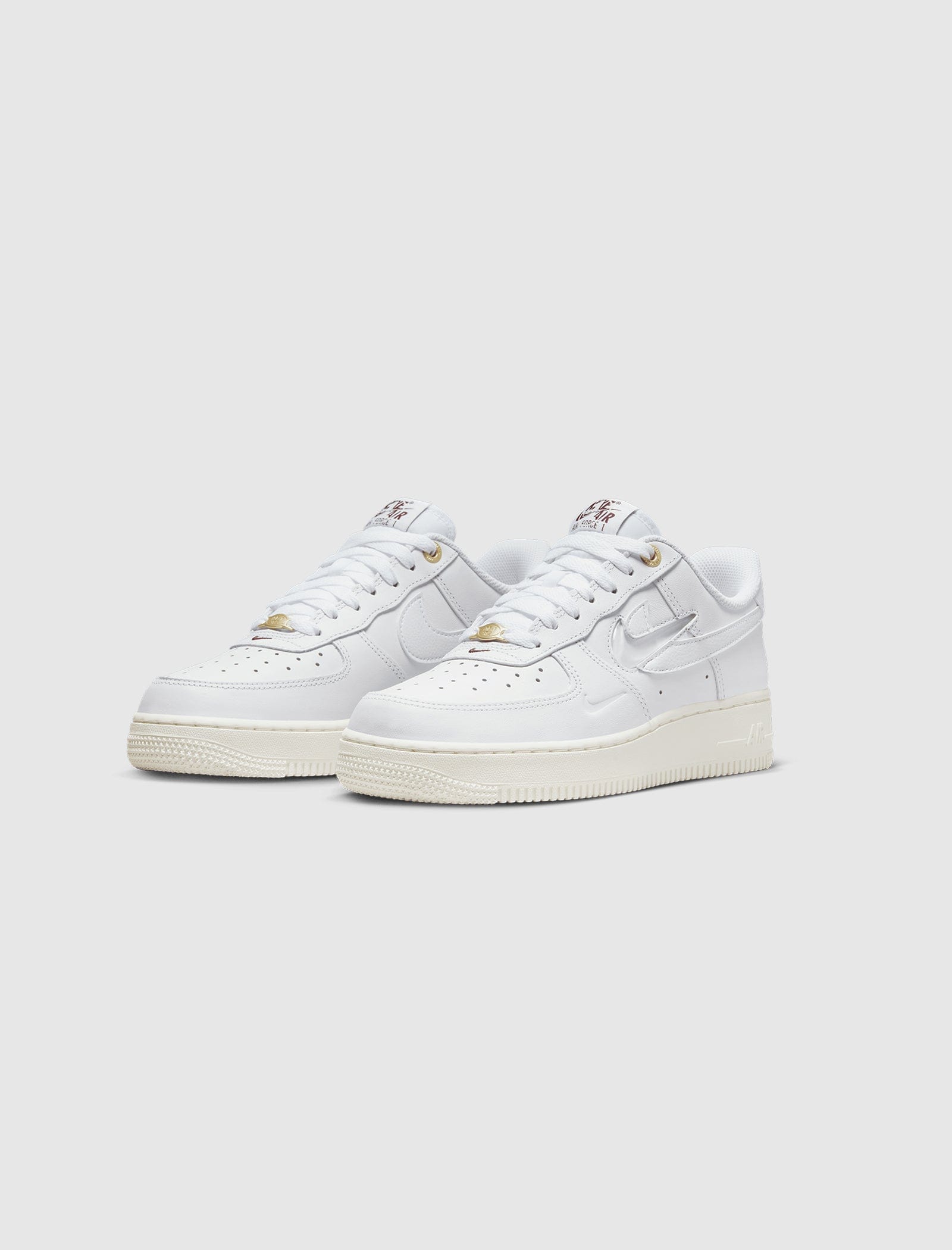 Nike WOMEN'S AIR FORCE 1 '07 PRM LOW "JEWEL"