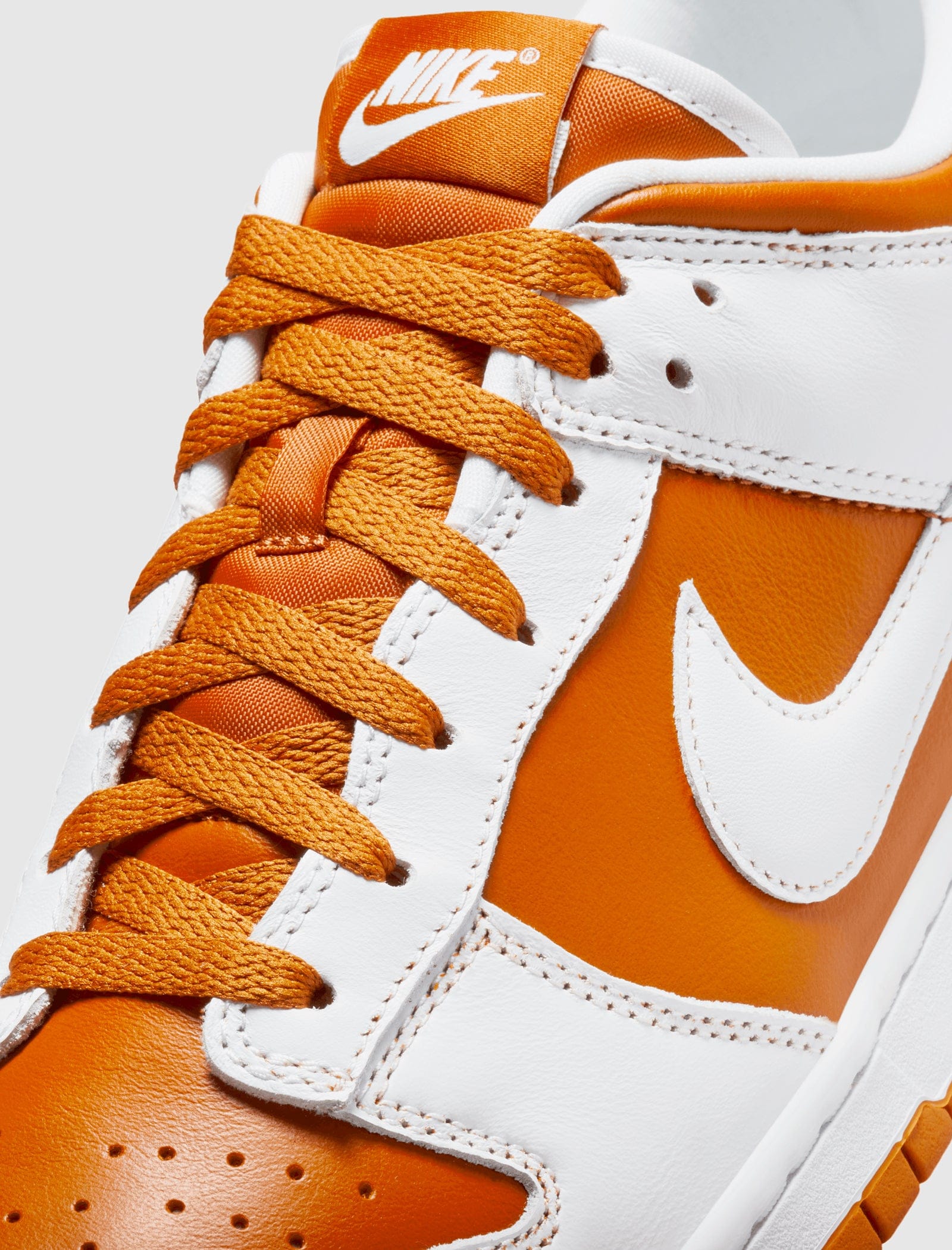 Nike DUNK LOW "REVERSE CURRY"