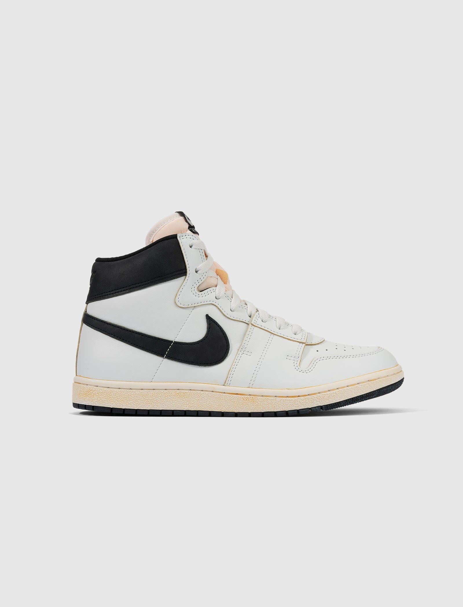 Air Jordan A MA MANIÉRE x JORDAN AIR SHIP SP "SUMMIT WHITE/BLACK"