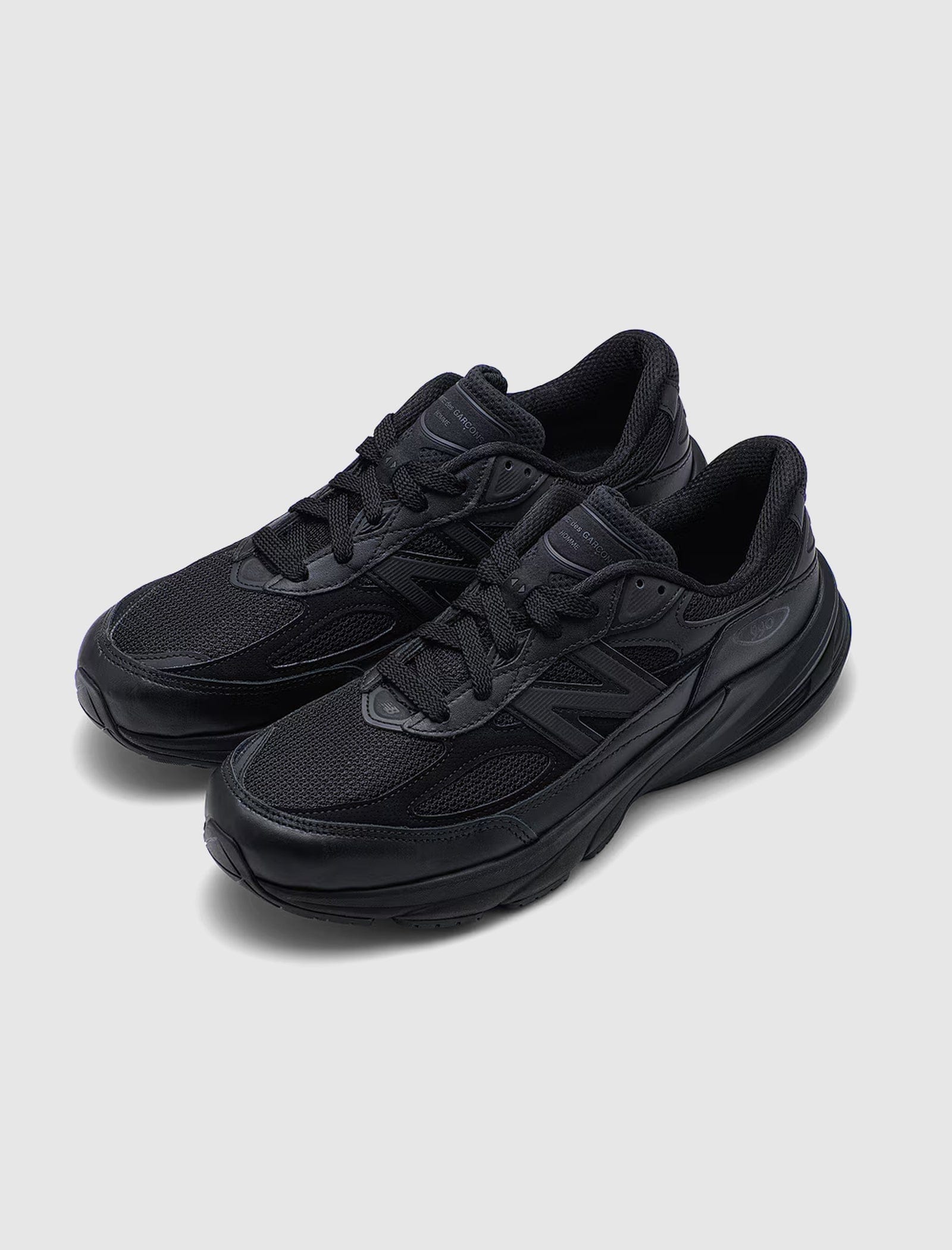 COMME DES GARÇONS HOMME NEW BALANCE 990 SNEAKERS