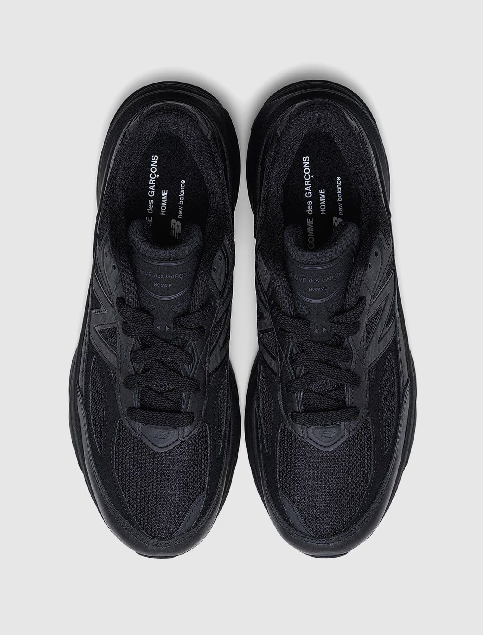 COMME DES GARÇONS HOMME NEW BALANCE 990 SNEAKERS