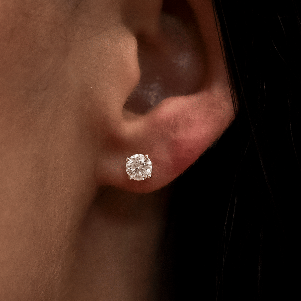 GLD Women 5mm Round Cut Diamond Stud Earrings in Yellow Gold