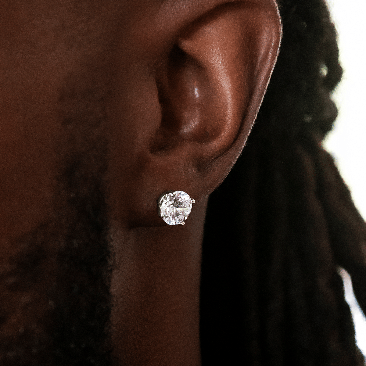 GLD Men 7mm Round Cut Diamond Stud Earrings in White Gold