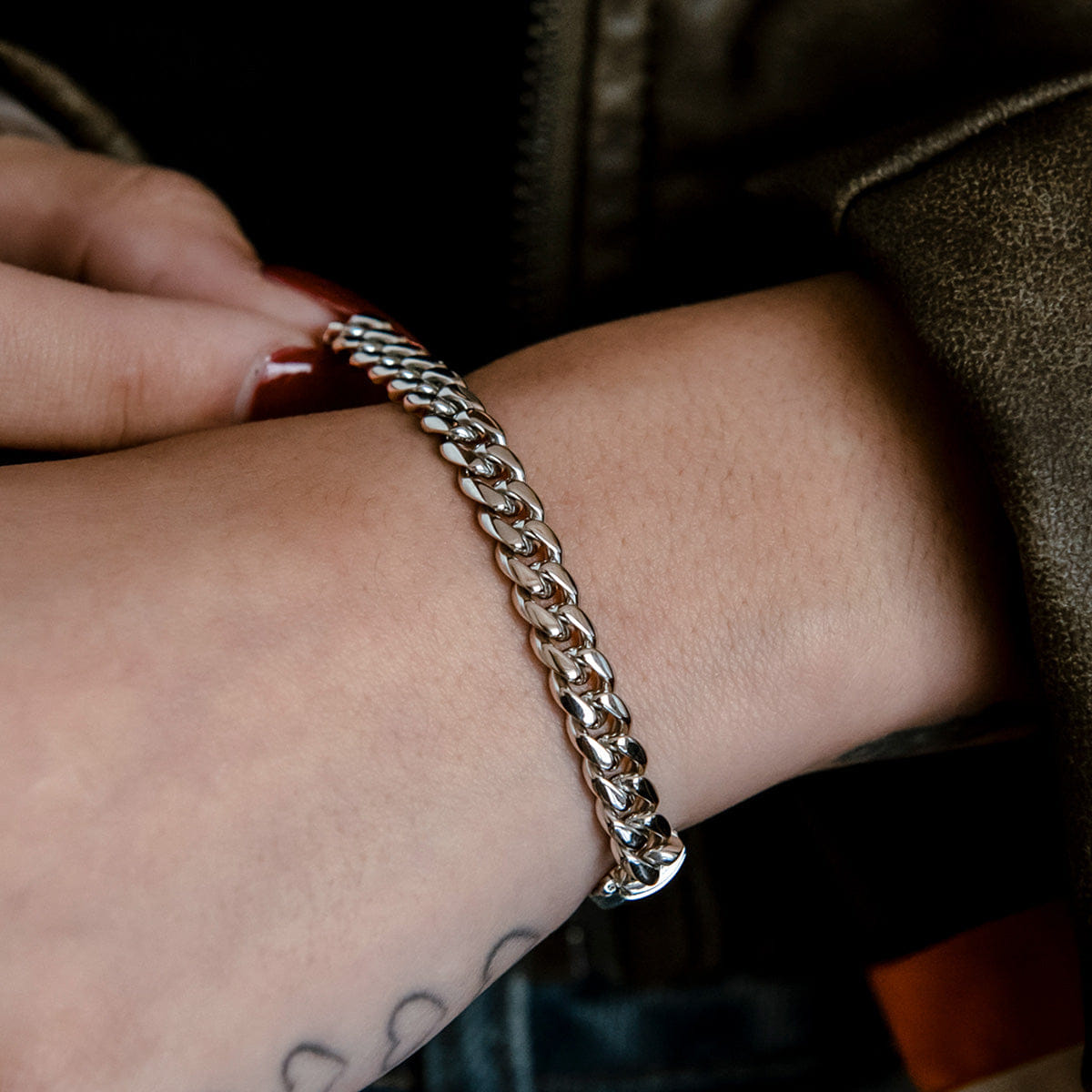 GLD Women Miami Cuban Bracelet in White Gold- 6mm