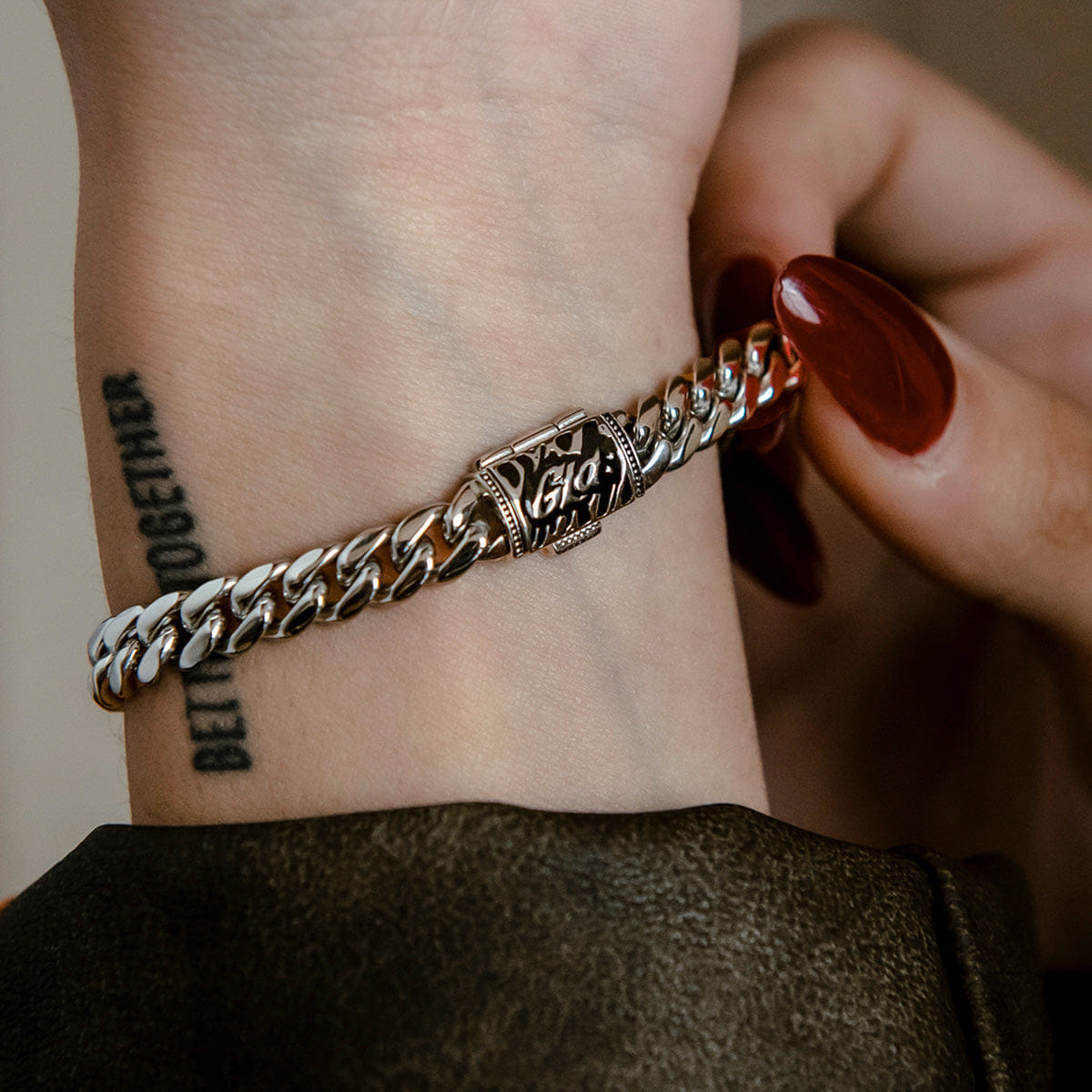 GLD Women Miami Cuban Bracelet in White Gold- 6mm