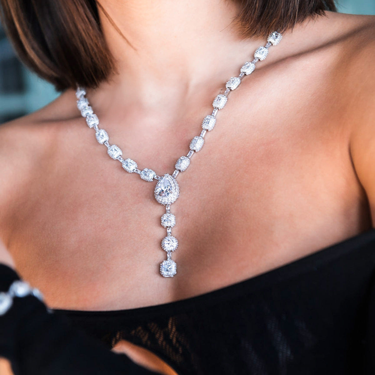 GLD Women Diamond Cushion Cut Lariat Necklace
