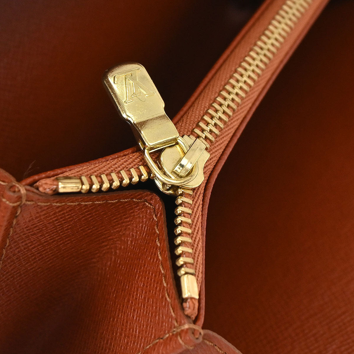Louis Vuitton 1999 Brown Epi Porte Monnaie Credit Wallet M63578