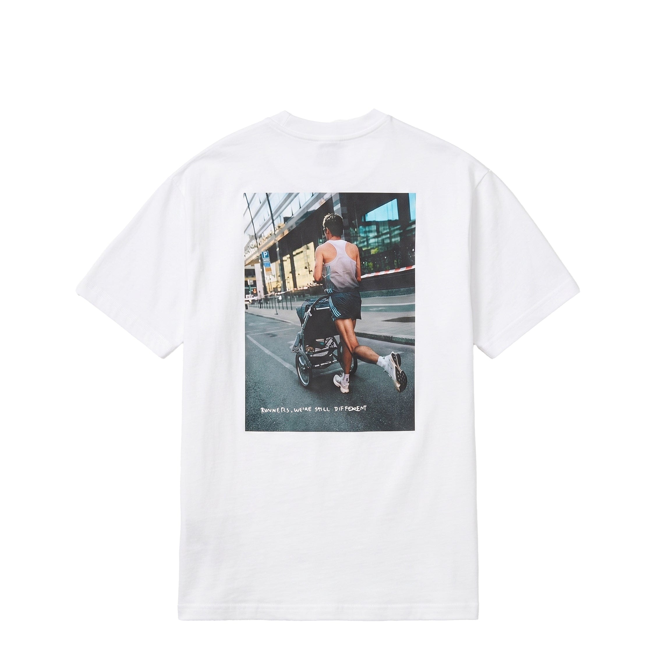 Adidas Runners We Are Different Grafik T-Shirt