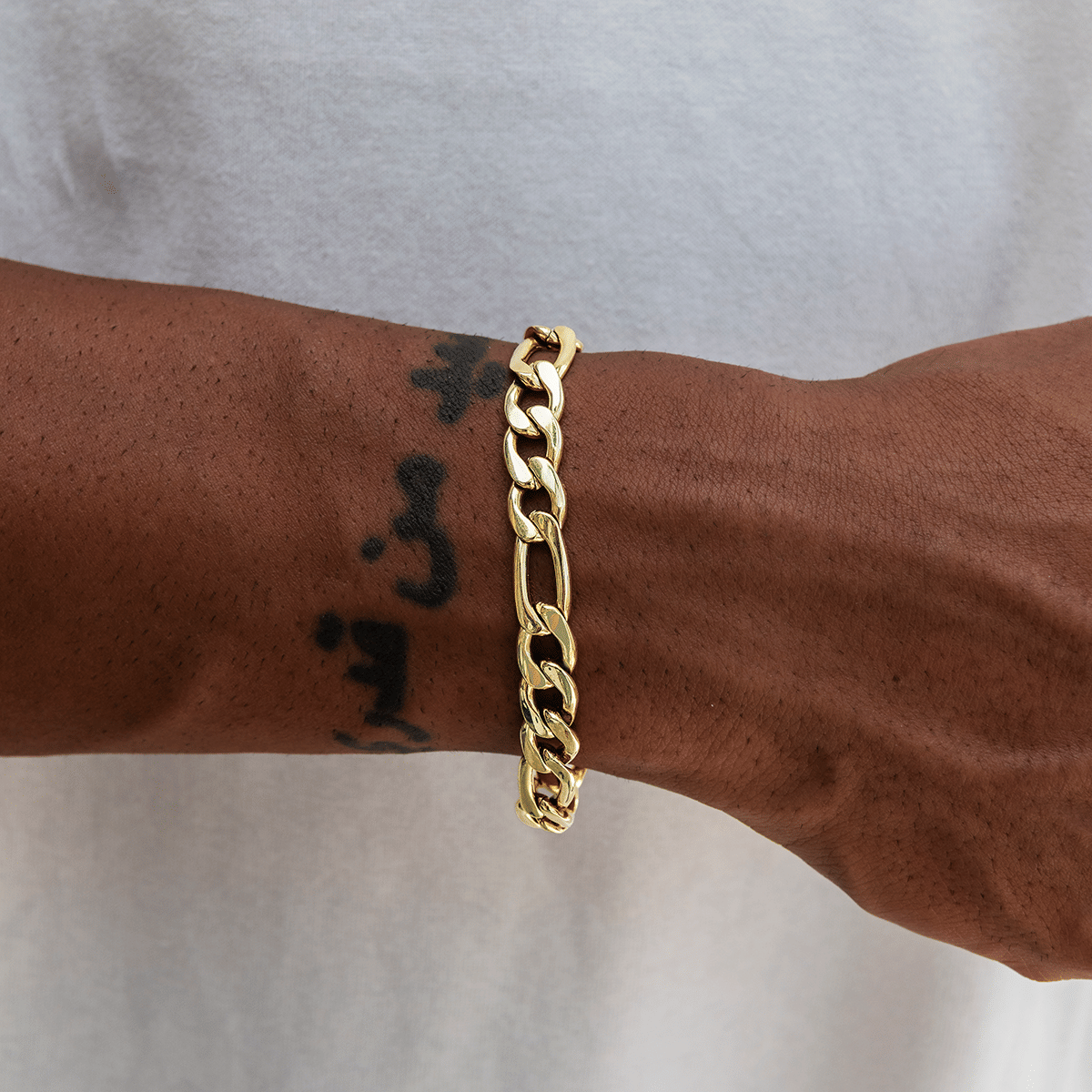GLD Promo Figaro Chain Bracelet in Yellow Gold- 9mm