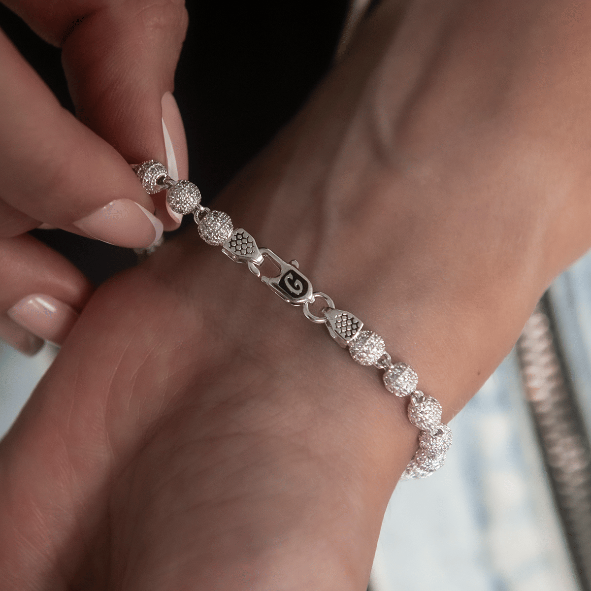 GLD PROMO - WOMEN Iced Ball Bracelet in White Gold - 4mm