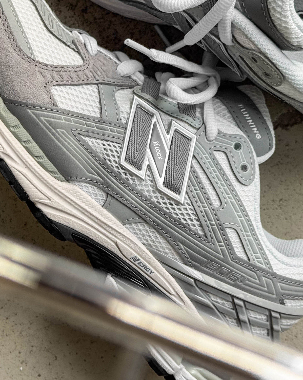 New Balance 1906U