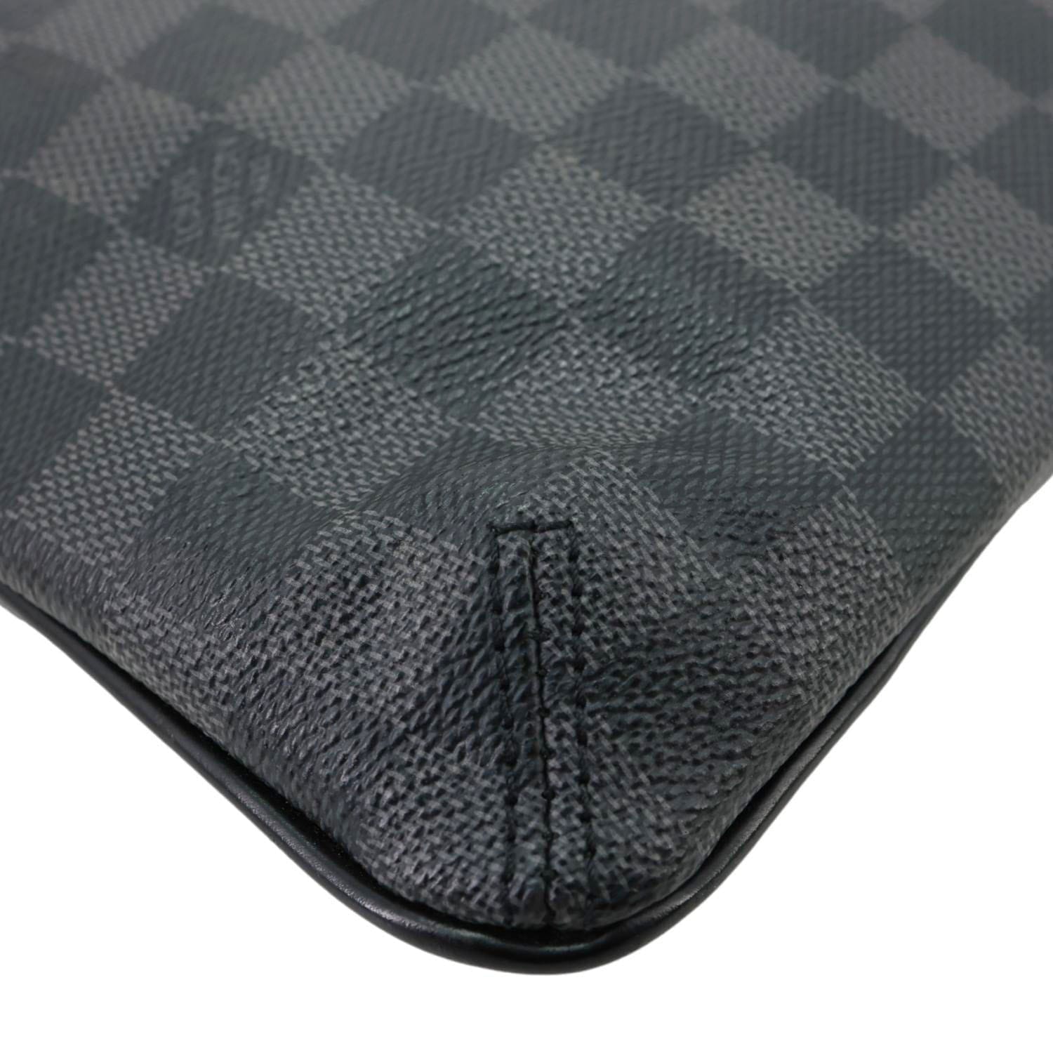 LOUIS VUITTON Thomas Damier Graphite Messenger Bag Black