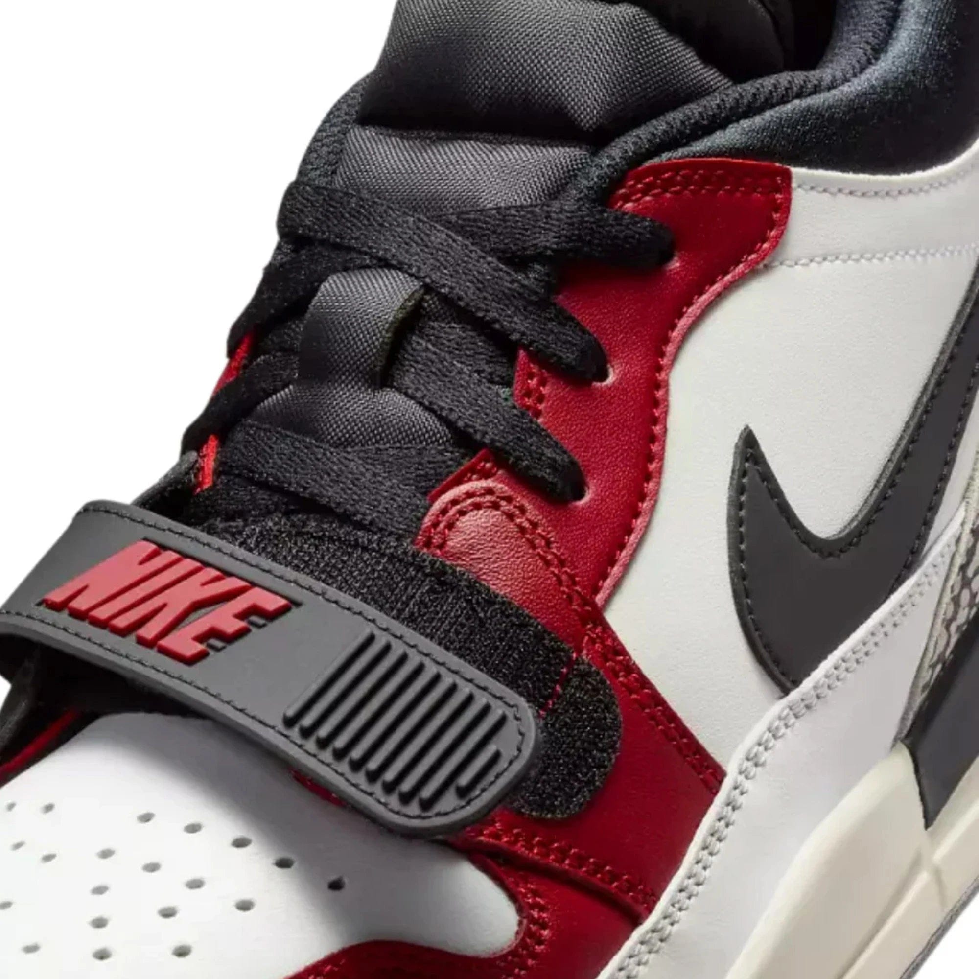 Air Jordan Legacy 312 Low 'Chicago' (2019)