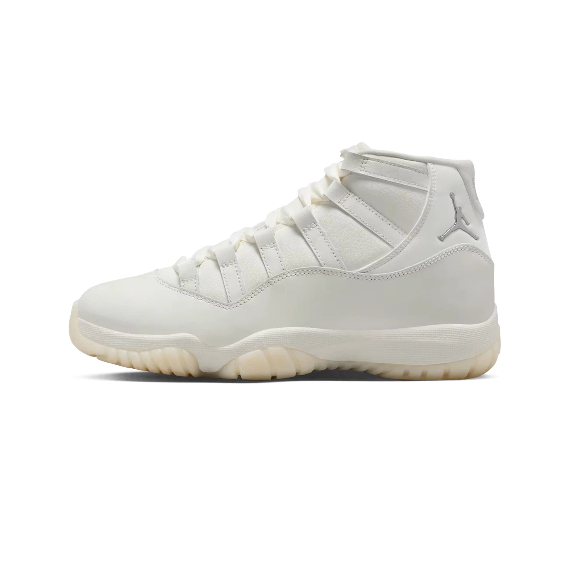Air Jordan 11 Retro 'Pearl' Women's (2025)