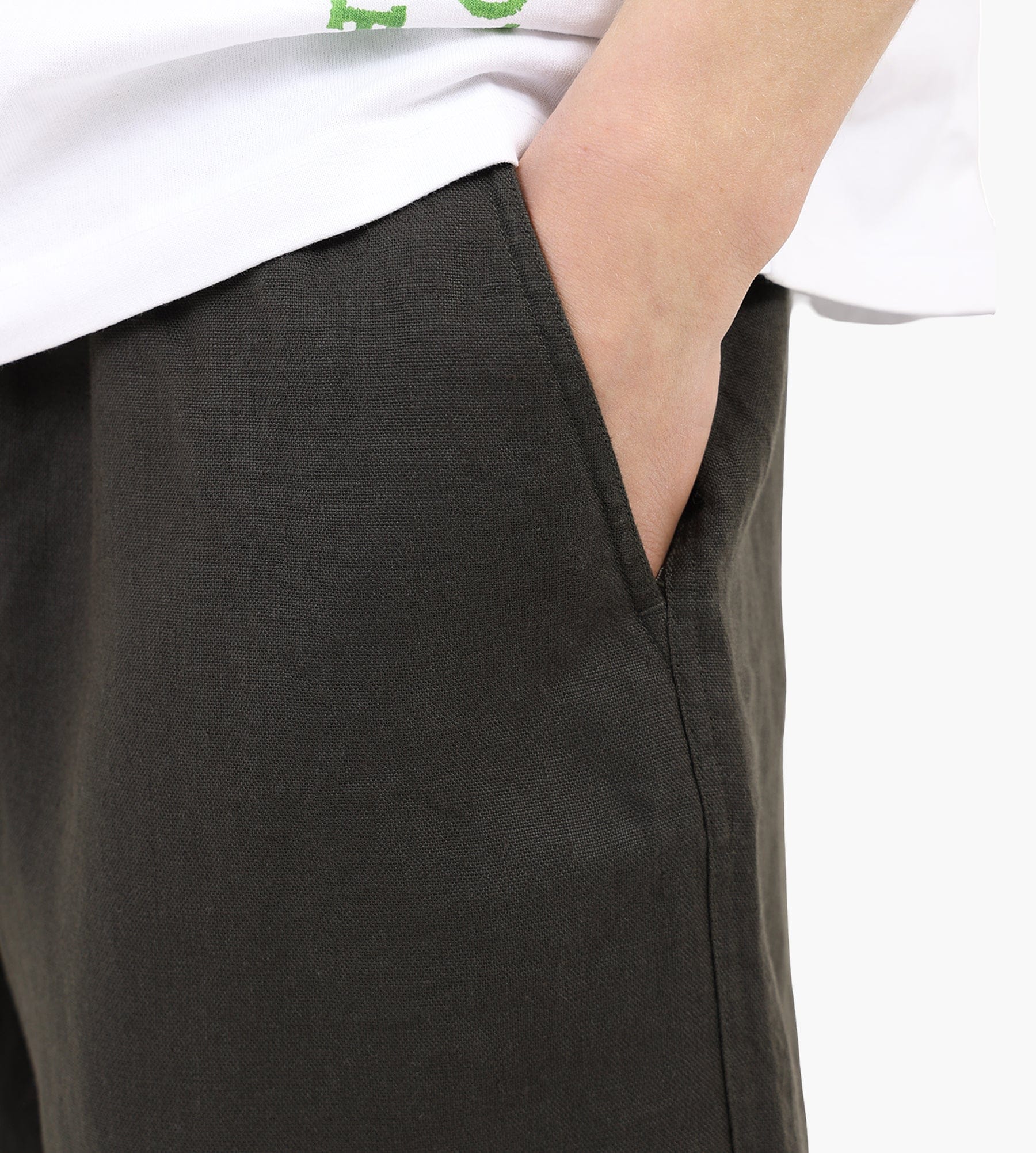 NN.07 Gregor Shorts 1454 Dark Army