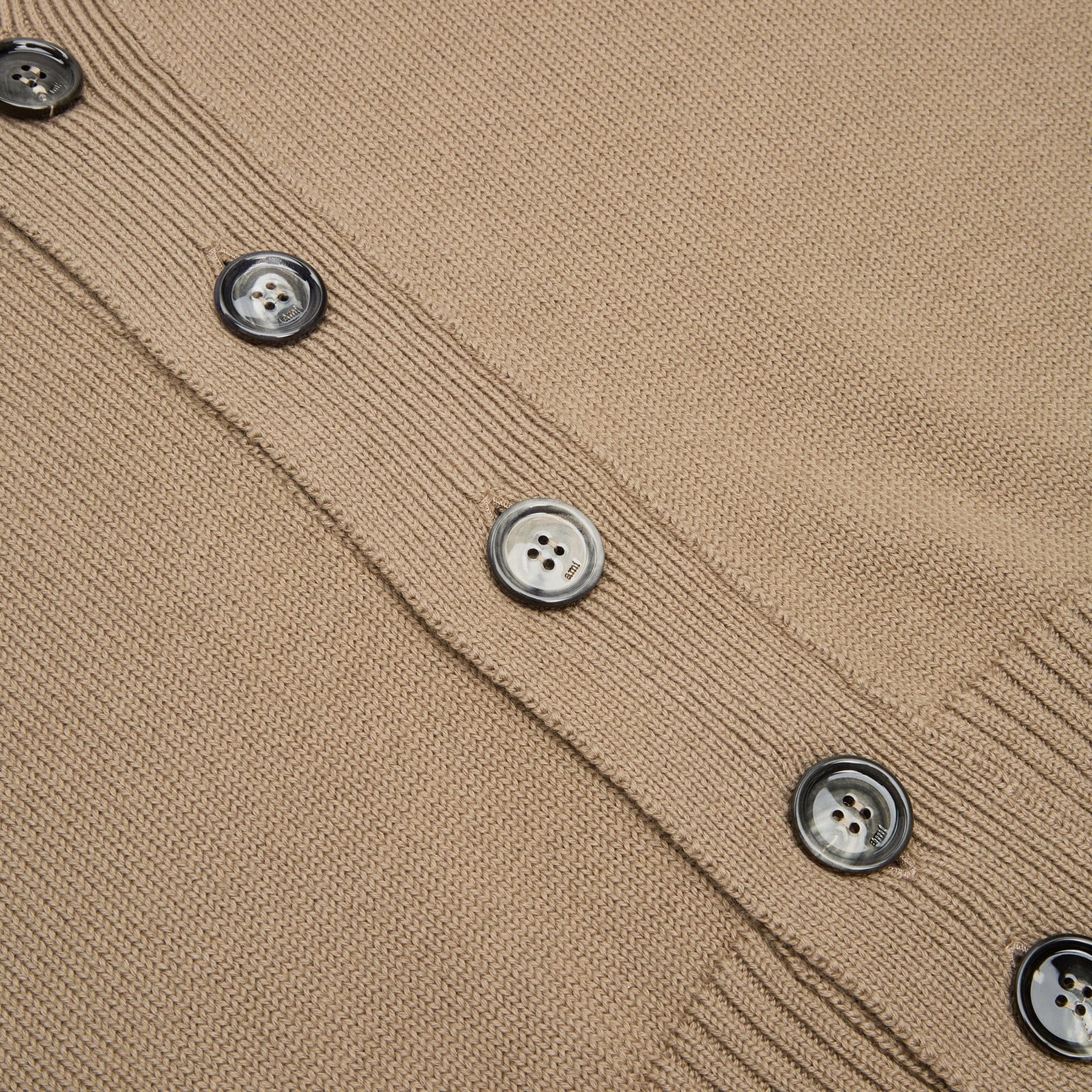 AMI Cardigan With Contrasted AMI De Coeur (Beige taupe/Ecru)