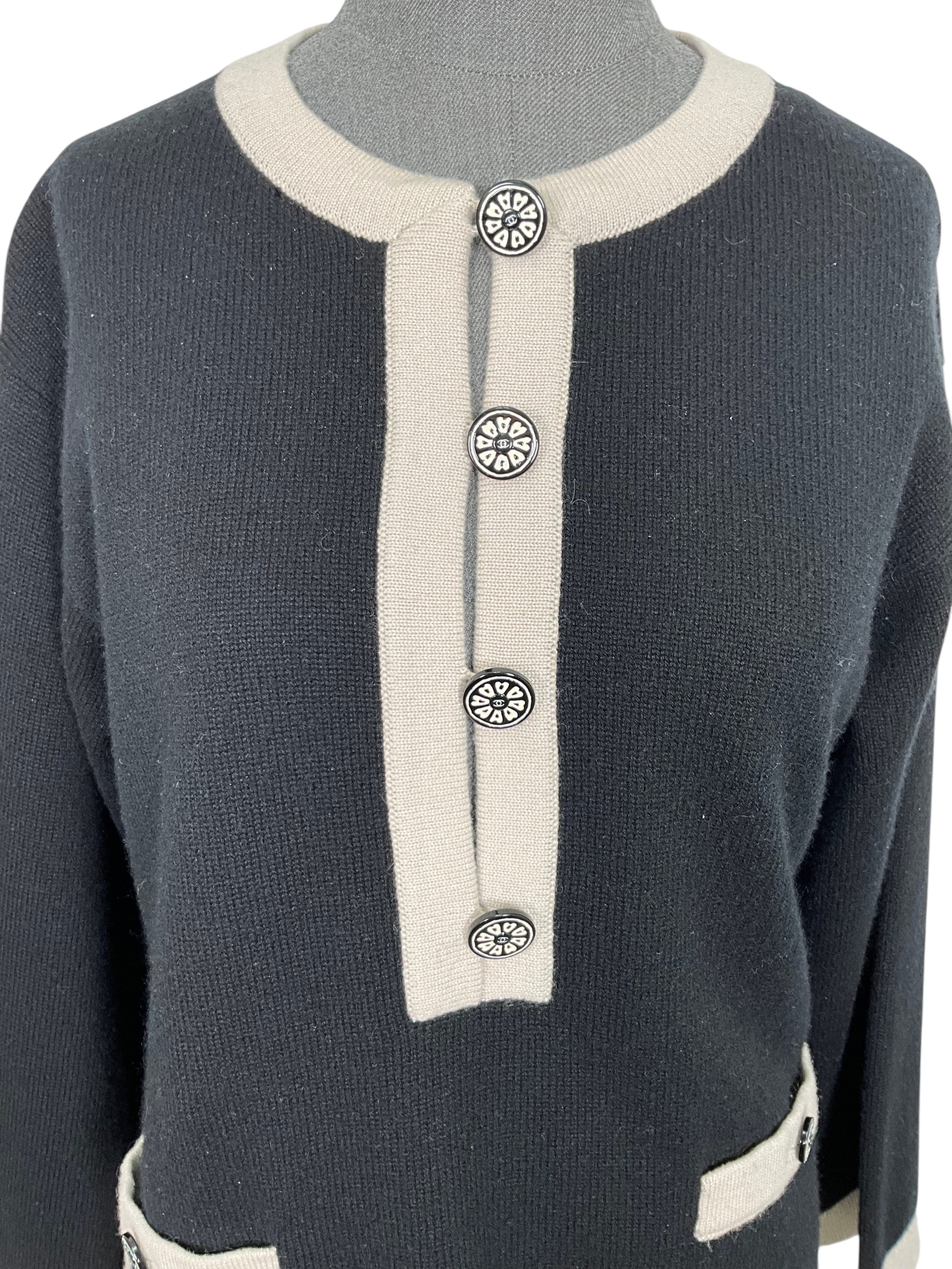 CHANEL Cashmere Sweater Size 38