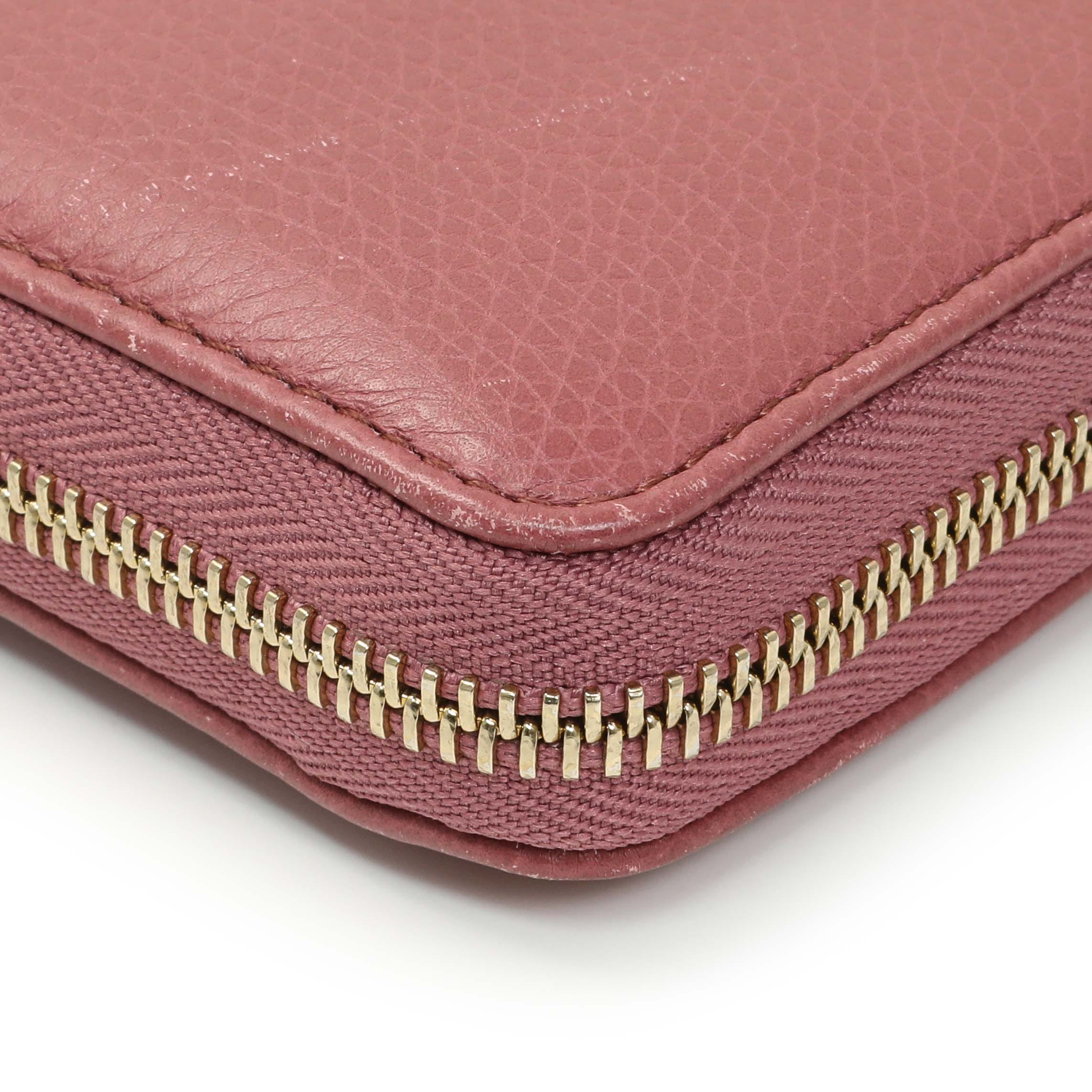 Gucci Rose Pebbled Calfskin Soho Zip Around Wallet