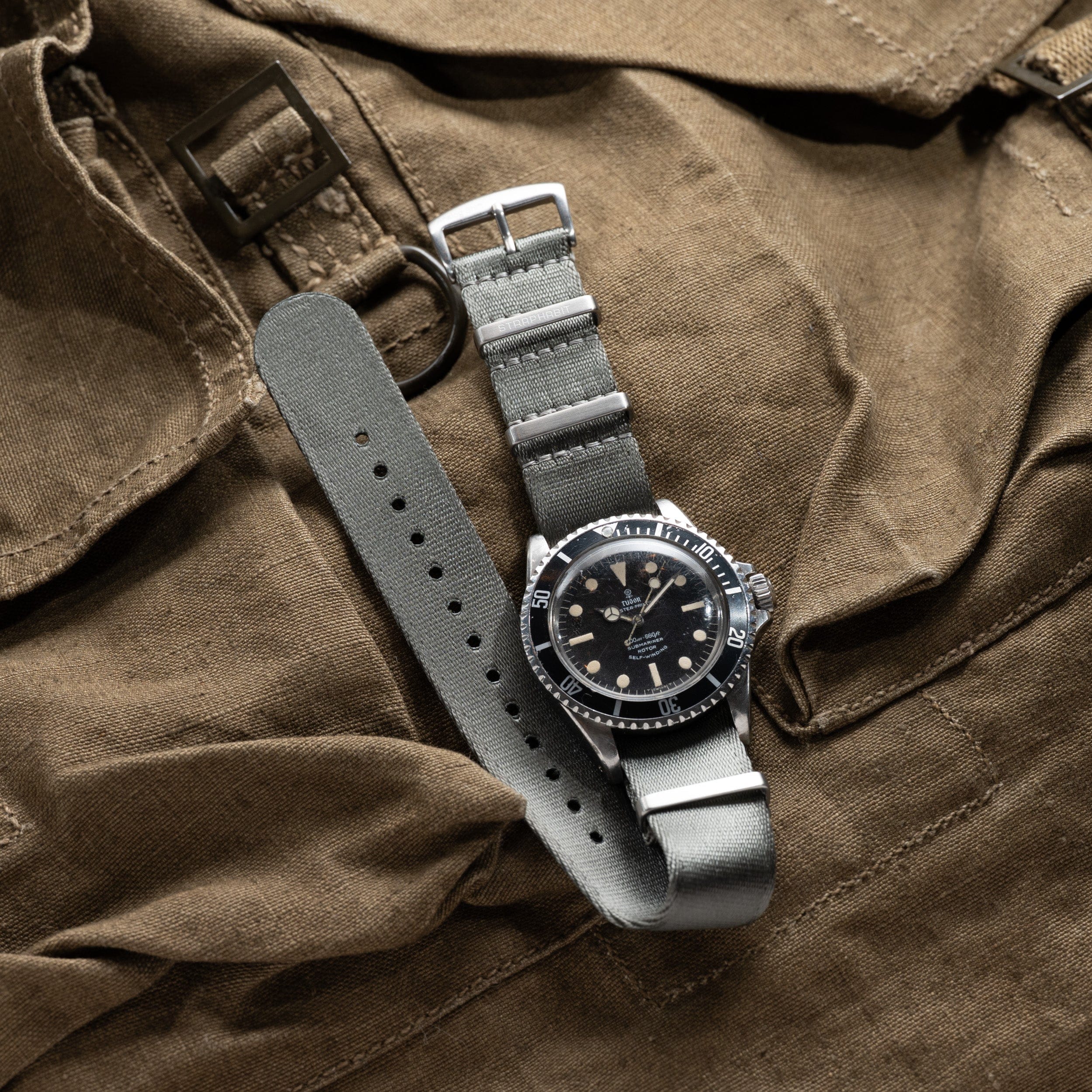 StrapHabit x Analog:Shift Grey Seat Belt Pass-Through Military-Style Strap